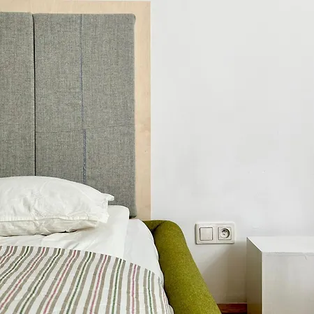 Mid-century Apartamento Cracovia